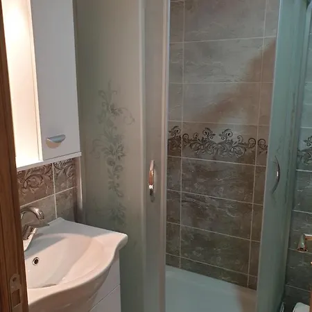 Yalova Three Bedrooms Διαμέρισμα *